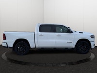 This 2025 RAM 1500 SPORT CREW CAB 4X4 has the following options Leather Trimmed Bucket Seats, Remote... (image 5)