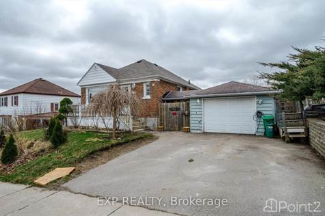 1103 Hilltop St in Houses for Sale in Peterborough - Image 4