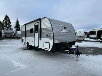 Jayco Jay Flight SLX travel trailer 178DBSW Sport Edition highlights: Front Queen Bed 10' Electric A...