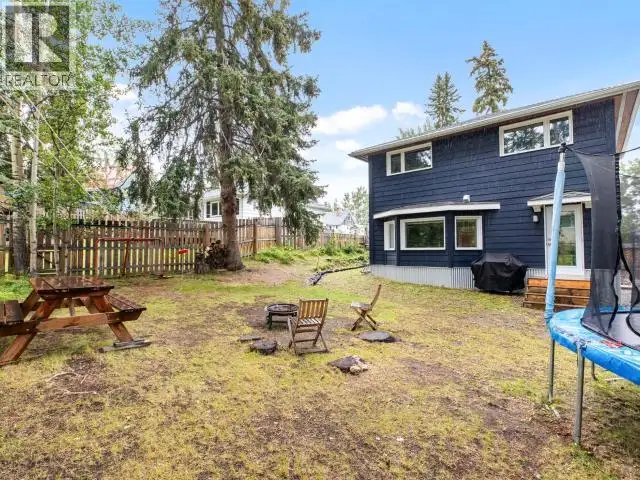 6 CHALET CRESCENT Whitehorse, Yukon in Houses for Sale in Whitehorse - Image 32