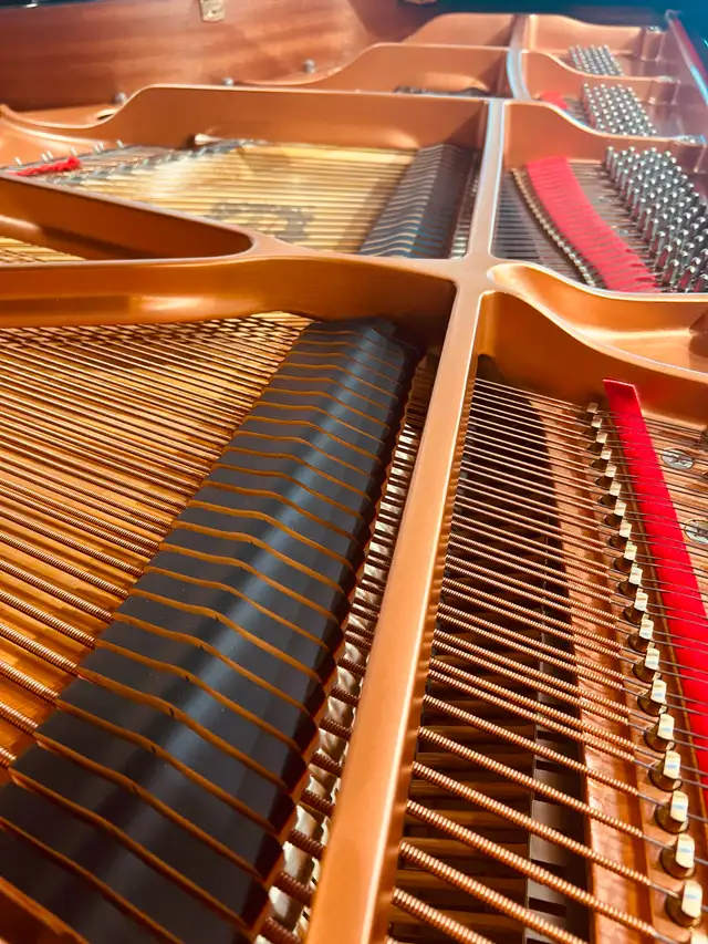 PIANO YAMAHA C1 SILENT (2013) in Pianos & Keyboards in City of Montréal - Image 5