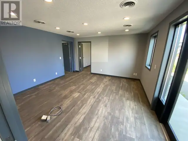 10215-10219 95 AVENUE Fort St. John, British Columbia in Commercial & Office Space for Rent in Fort St. John - Image 4