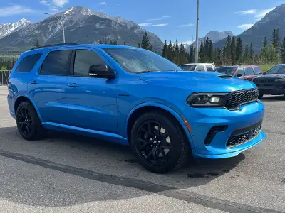 Introducing the 2026 Dodge Durango GT HEMI V8 Premium Tow N Go with Blacktop Redline Package, a bold...