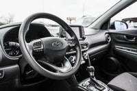 Nouvel Arrivage! La Hyundai Kona Essential 2020 est un VUS sous-compact pratique et moderne qui conv... (image 6)