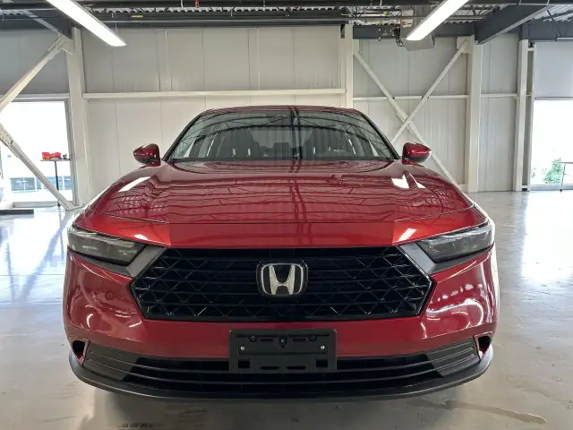 2023 Honda Accord Sedan EX, Carplay, Bluetooth, Caméra, Phares à in Cars & Trucks in City of Montréal - Image 19
