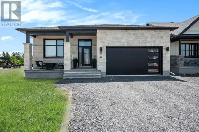 B - 96 HELEN STREET North Stormont, Ontario