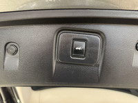 EQUIPPED WITH: BLUETOOTH - NAVIGATION - 360 CAMERA - FRONT/REAR HEATED SEATS - VENTILATED SEATS - KE... (image 9)