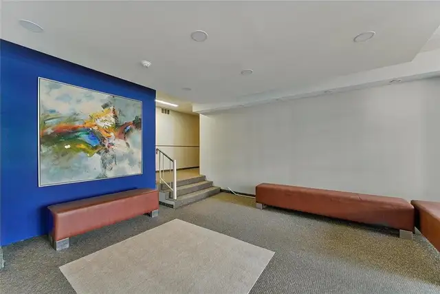 104 – 500 Stradbrook Avenue property photograph 6