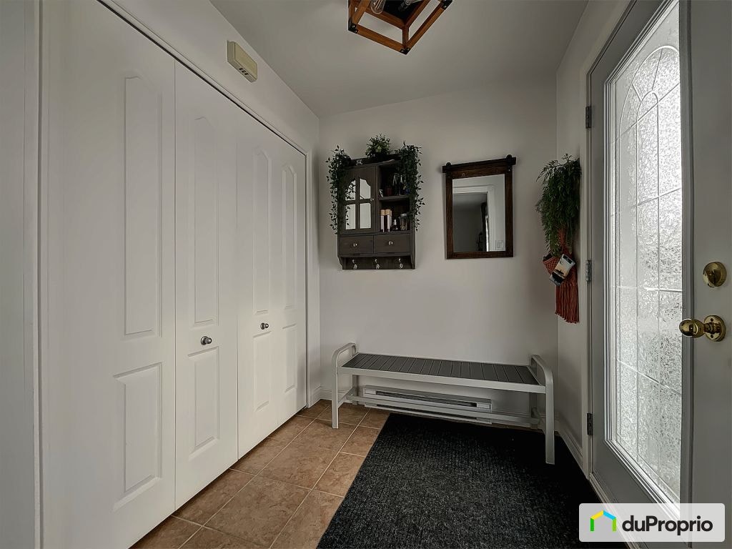 $529,900 - Bungalow for sale in Levis — photo 3