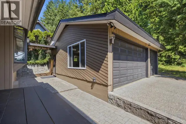 2008 BLAIRVIEW AVENUE North Vancouver, British Columbia in Houses for Sale in North Shore - Image 34