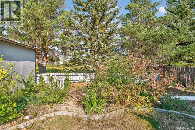 79 Spruce STREET Caronport, Saskatchewan in Houses for Sale in Moose Jaw - Image 22