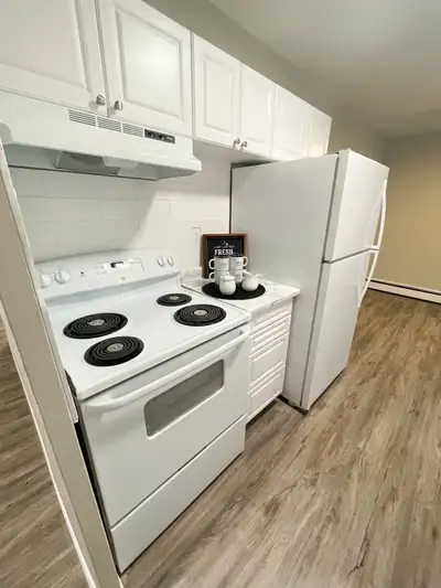 1 Bedroom Suite in Stratford - All inclusive, View more