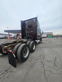 2019 Freightliner Cascadia 125 2019 FREIGHTLINER/MERCEDES CASCADIA 125 Tandem Axle Sleeper Tractor -... (image 5)