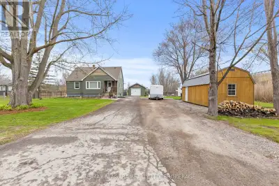 Hobby Farm Haven on 1 Acre with Heated Inground Pool and No Rear Neighbours!Escape to the country an...