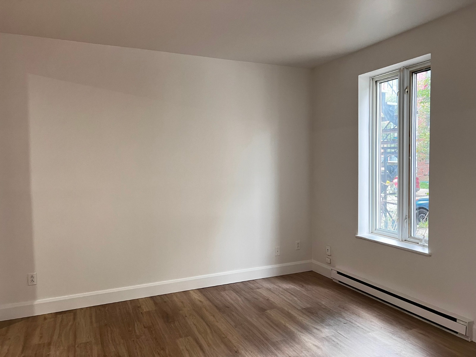 4 et demi au Plateau Mont-Royal — 2 Bedroom 1 Bath — photo 1