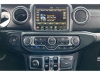 COME SEE WHY ''NOBODY BEATS A DEAL FROM PEEL!'' Your Source for ALL make and models used cars and tr... (image 5)