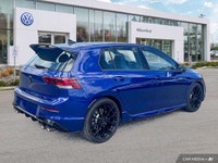 Only 541 Miles! This Volkswagen Golf R boasts a Intercooled Turbo Premium Unleaded I-4 2.0 L/121 eng... (image 4)