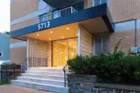 RENOVATED TWO BEDROOM WITH BALCONY STEPS TO DOWNTOWN, DAL & SMU!
