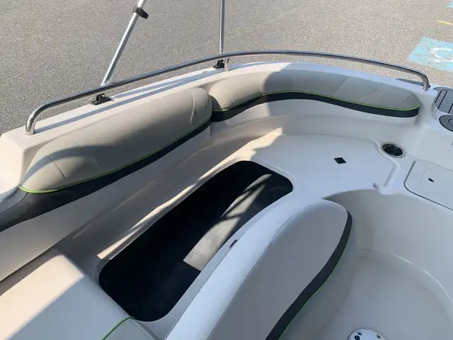 2023 Legend Vibe D19 Deck Boat in Powerboats & Motorboats in Sudbury - Image 31