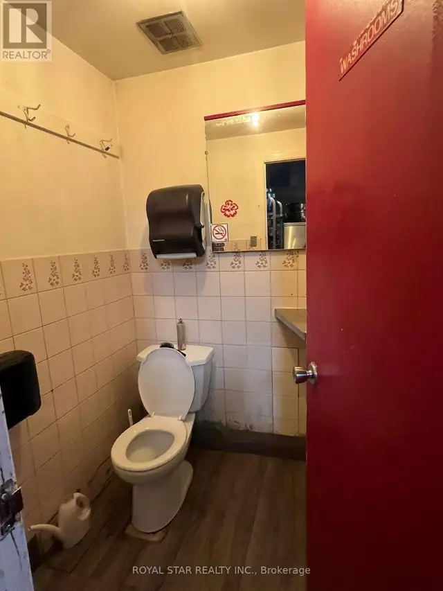 6&7 - 9300 KEELE STREET Vaughan (Maple), Ontario in Commercial & Office Space for Sale in Markham / York Region - Image 23