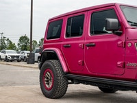 Welcome to Barrie Dodge Chrysler Jeep. SKY 1-TOUCH POWER TOP -inc: Removable Rear Glass Quarter Pane... (image 9)