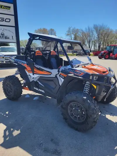 2018 POLARIS RZR XP TURBO EPS GHOST GREY Financing and Accessories Available! Call Kirk or Brad 204-...