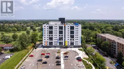 3100 MEADOWBROOK Unit# 901 Windsor, Ontario