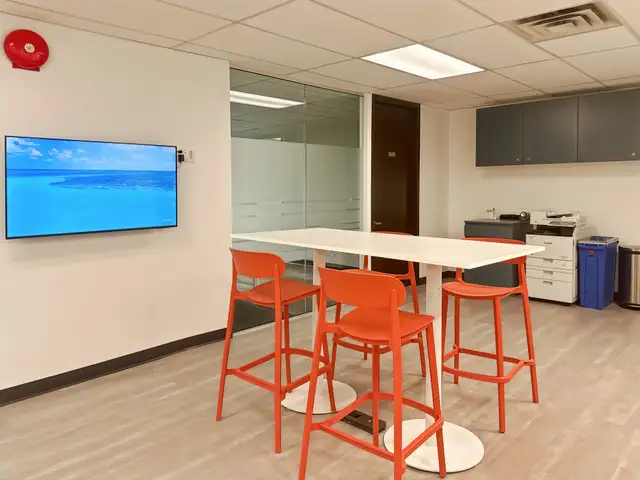 Office space for rent for 4 persons in Still Creek Dr Burnaby in Commercial & Office Space for Rent in Burnaby/New Westminster - Image 6