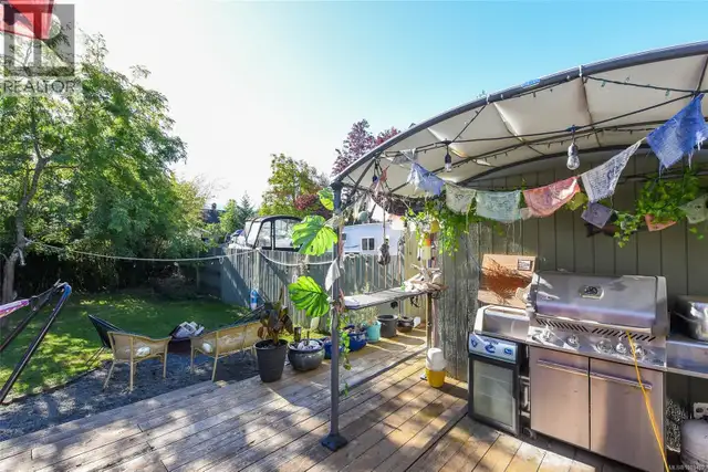 2767 Ulverston Ave Cumberland, British Columbia in Houses for Sale in Comox / Courtenay / Cumberland - Image 36