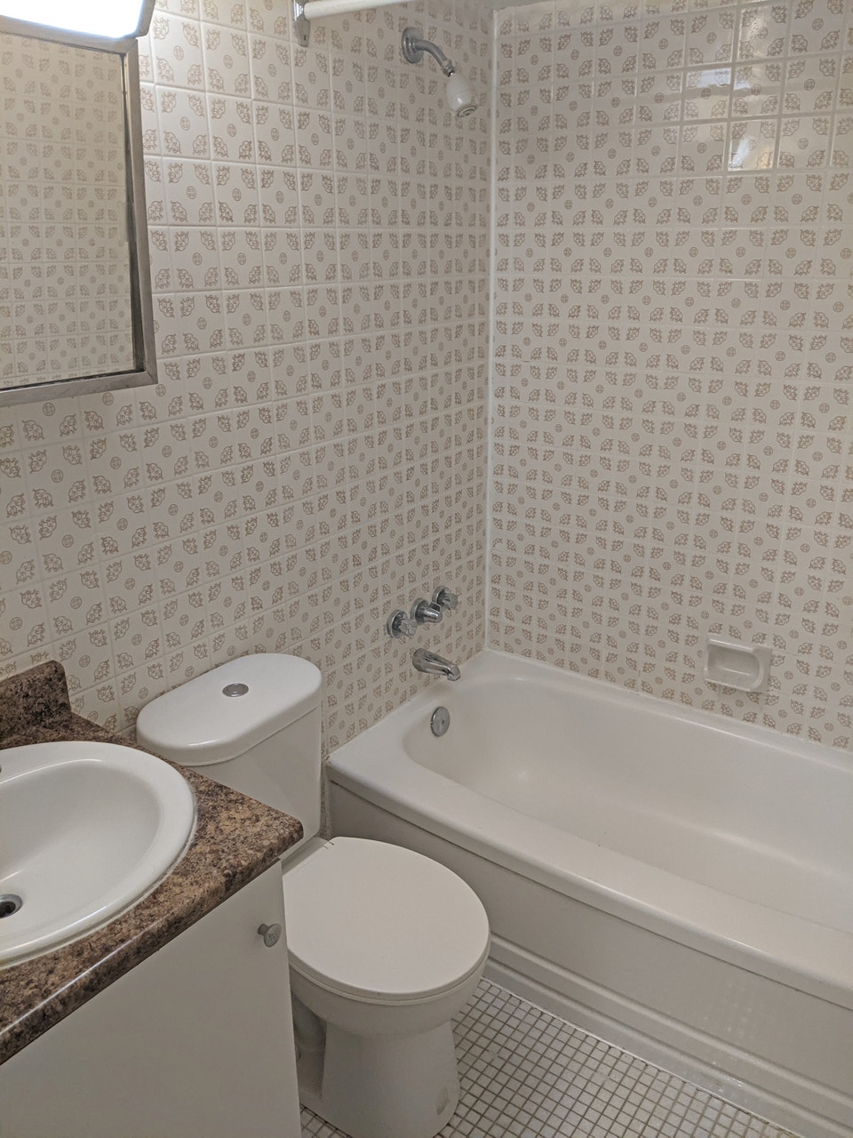 2 Bedroom Available, November $1699 5