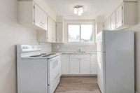 Amenities: Affordable Parking • Fireplace • Walk-In Closets Suite & Building: Spacious bachelor, one... (image 7)