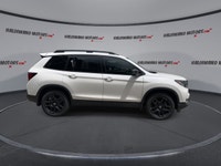 // ACCIDENT FREE!! // This 2024 Honda Passport Black Edition AWD is a bold midsize SUV built for Can... (image 8)