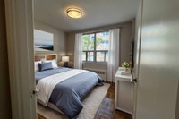 Live well at Bexhill Court; perfectly located in the highly sought after Kingsway Neighbourhood of E... (image 4)