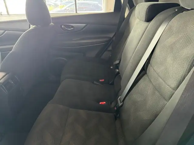 2016 Nissan Rogue AWD 4dr SV in Cars & Trucks in Longueuil / South Shore - Image 14