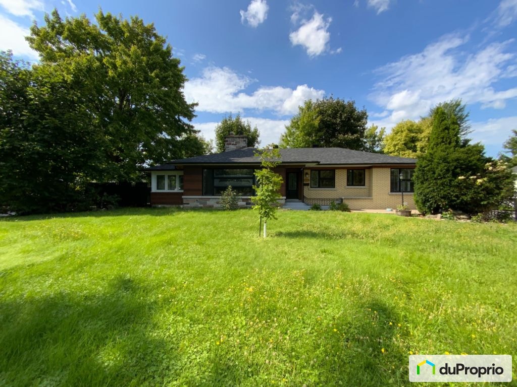 $750,000 - Bungalow for sale in Beloeil — photo 1