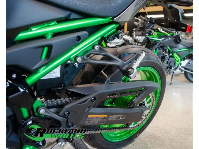 2025 Kawasaki Z900 SE - call us for the best deal!! in Sport Touring in Ottawa - Image 8