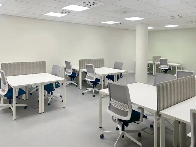 Large Office for Rent – Regus Dartmouth Dartmouth in Commercial & Office Space for Rent in Dartmouth - Image 9