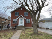 7 Graham Ave - 2 bedroom 1 bath - Available April 1!