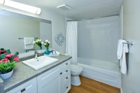 1 BEDROOOM APARTMENT FOR RENT IN LONDON! SELECT APARTMENTS REVITALIZED WITH MODERN FINISHES!* LIMITE... (image 7)