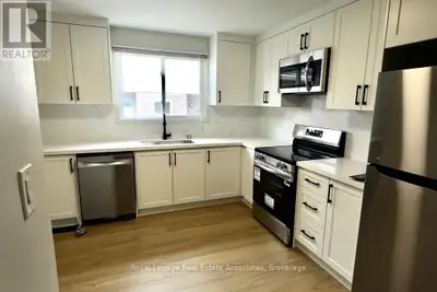 First month's rent free with a June 1 lease start date Welcome to this charming 2-bedroom, 1-bathroo...