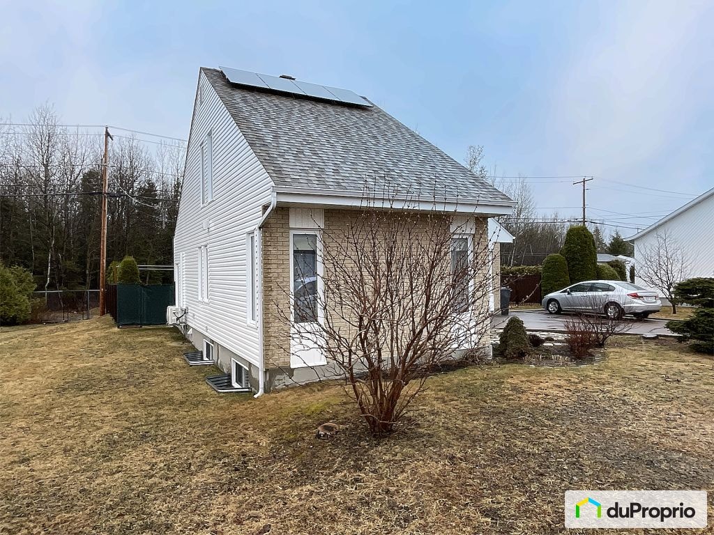$418,000 - 2 Storey for sale in St-Felicien — photo 3