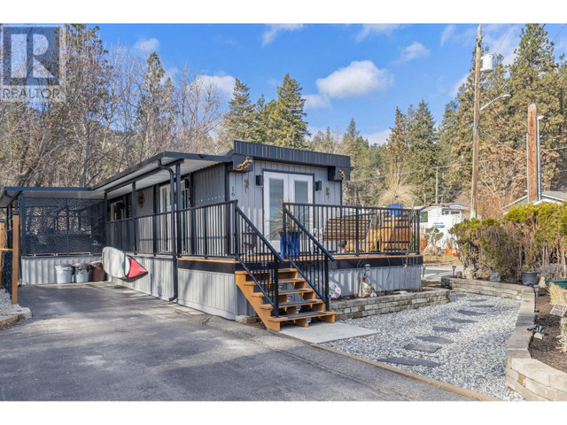 6663 97 Highway S Unit# 16 Peachland, British Columbia in Houses for Sale in Penticton - Image 2