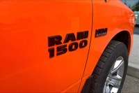 5.7 L 8 Cyl Engine Vehicle Options: Rear Back Up Camera, Touch Screen Radio System, Heated Seats, He... (image 7)