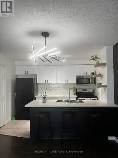 Welcome To 91 Aspen Springs Dr. This Is The One You've Been Waiting For. Quiet And Private With No N...