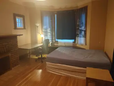 Chambre à louer dans grand bas de duplex à NDG