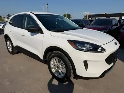 2022 FORD Escape 4MK Auto 514 865 4438 2022 Ford Escape SE AWD 1.5L Automatique 127 646 km certifiés...