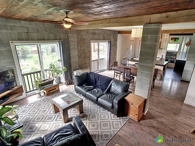$359,000 - 2 Storey for sale in St-Didace — photo 1