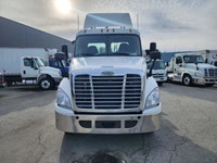 Ryder Stock ID: 835540 Transmission Type/Speed: AUTO 13 Engine: DIESEL DD15 GHG'17 505/1625 Horse Po... (image 1)