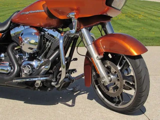 2015 Harley-Davidson FLTRXS Road Glide Special 103 Motor 52,000  in Sport Touring in Leamington - Image 8