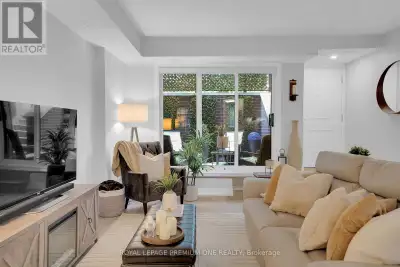 Nestled In South Etobicoke's Premier Boutique Townhome Community, This Exceptional 2 Bedroom Suite I...